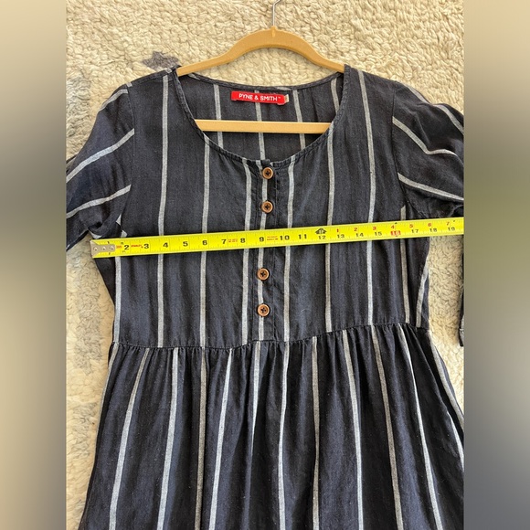 Pyne and Smith 100% Linen Dress - Picture 7 of 9